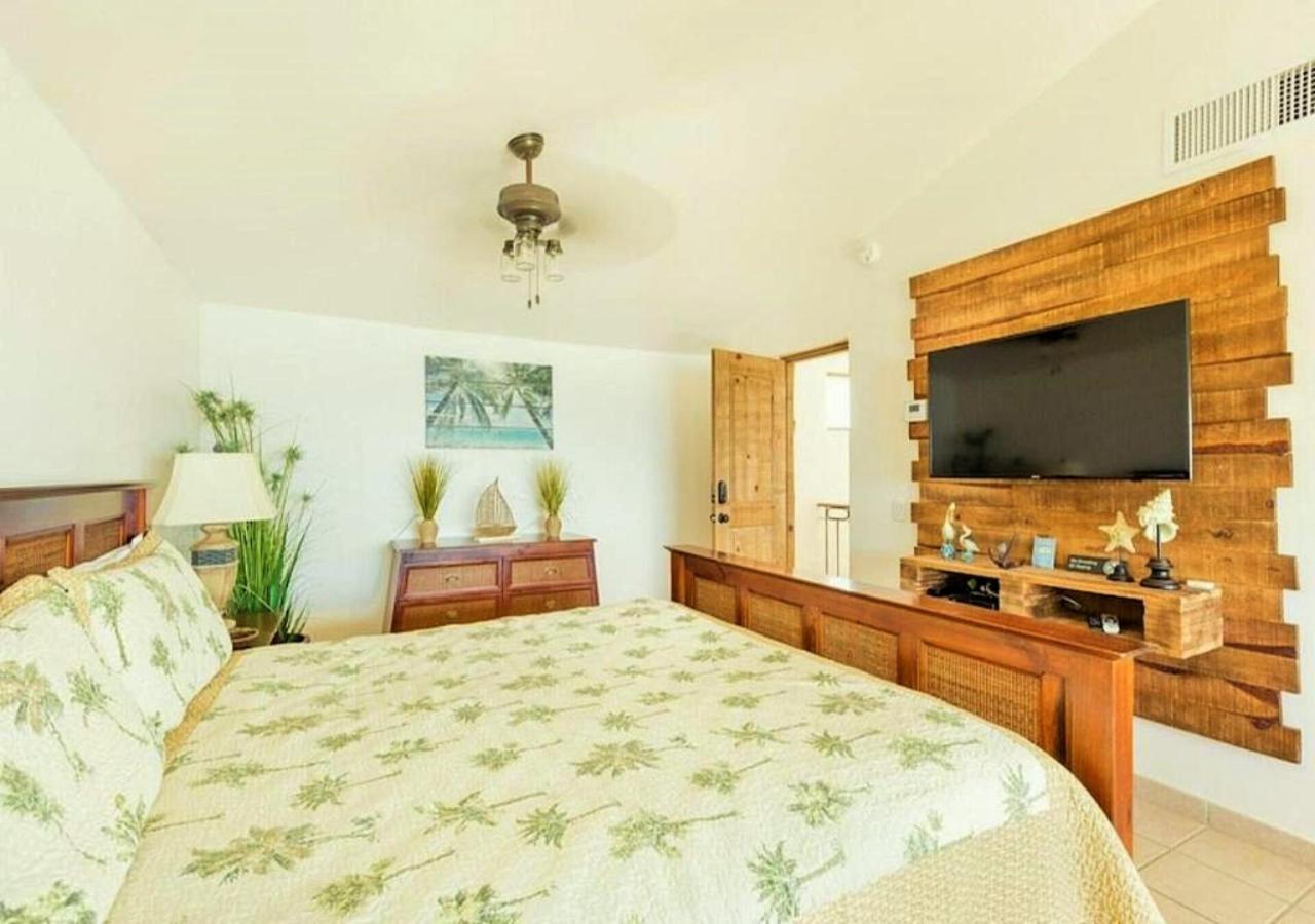 Right On The Beach! Rocky Point Condo Rental - 2 Bedroom Penthouse Beachfront Exterior photo