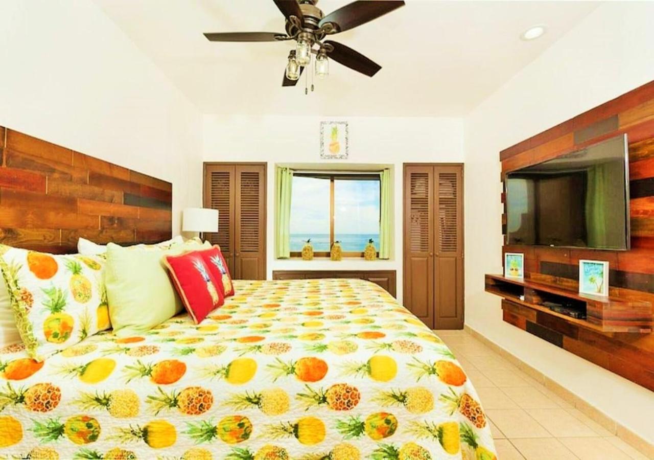 Right On The Beach! Rocky Point Condo Rental - 2 Bedroom Penthouse Beachfront Exterior photo